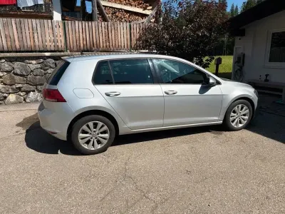 Gebraucht VW Golf VII 110 PS (80 kW) 2017 Silber Limousine