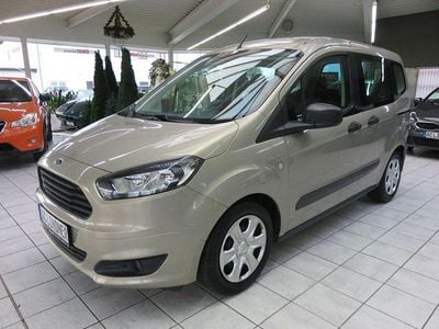 Silber Gebraucht 2016 Ford Tourneo Courier Ambiente Van / Kleinbus | 9.990 € (Guter Preis)