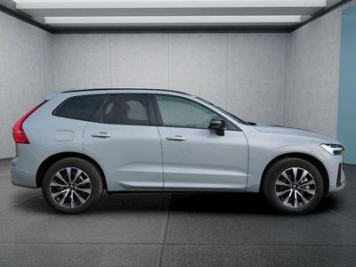 Gebraucht Volvo XC60 Plus 197 PS (144 kW) 2023 Grau SUV