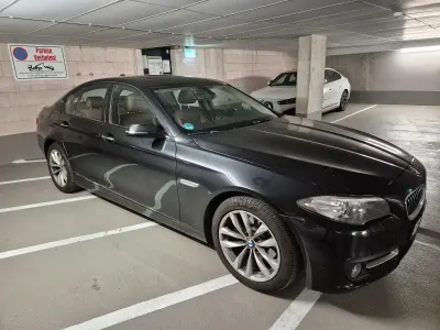 Gebraucht BMW 518 Shadowline 150 PS (110 kW) 2015 Schwarz Limousine