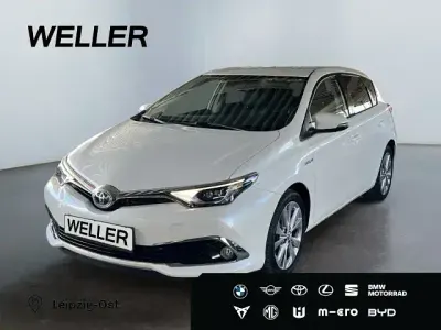 Second-hand Toyota Auris Hybrid Executive 136 CP (100 kW) 2018 Alb Berlinǎ