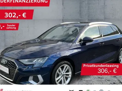 Begagnad Audi A3 Advanced 116 HK (85 kW) 2022 Blå Sedan