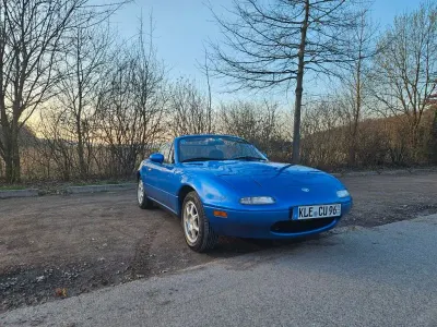 Używany Mazda MX5 131 KM (96 kW) 1996 Niebieski Kabriolet
