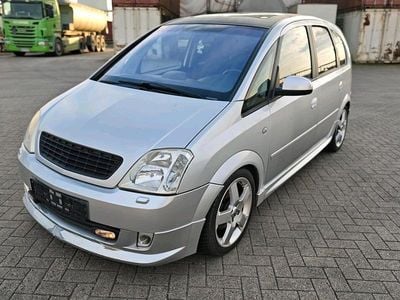 Usata Opel Meriva Exklusiv 125 CV (91 kW) 2004 Argento Monovolume