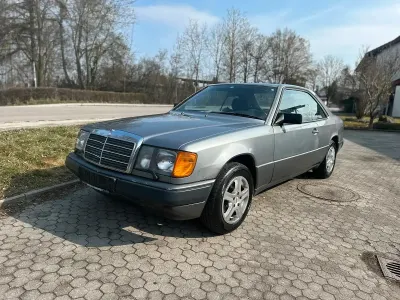 Gebraucht Mercedes E300 175 PS (128 kW) 1987 Grau Coupé