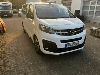 Gebraucht Opel Vivaro Elegance 177 PS (130 kW) 2020 Weiss Van / Kleinbus