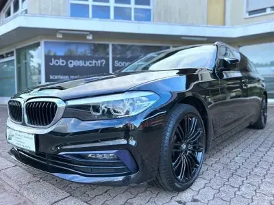 Gebraucht BMW 530 Sport Line 252 PS (185 kW) 2020 Schwarz Kombi