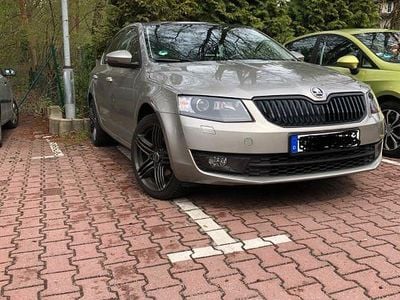 Gebraucht Skoda Octavia 140 PS (102 kW) 2014 Beige Limousine