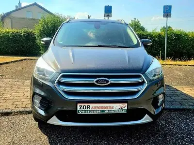 Gebraucht Ford Kuga 150 PS (110 kW) 2017 Magneticgrau (metallic) SUV