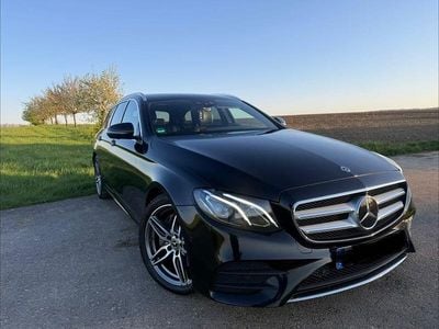 Second-hand Mercedes 220 194 CP (142 kW) 2018 Negru Berlinǎ