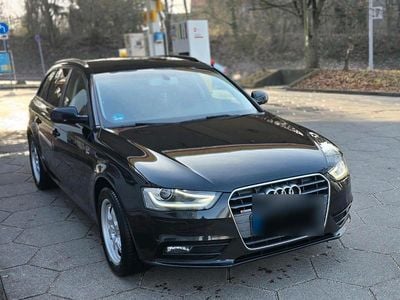 Schwarz Gebraucht 2015 Audi A4 Kombi | 6.950 € (Fairer Preis)