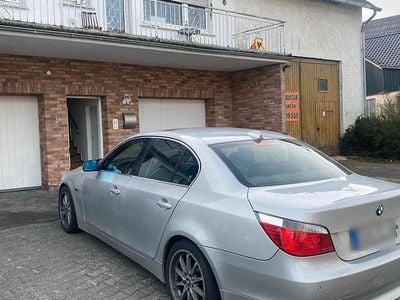 Gebraucht BMW 525 212 PS (155 kW) 2005 Silber Limousine