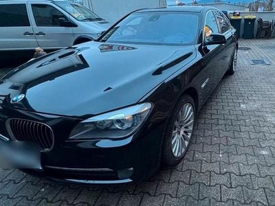 Gebraucht BMW 750 408 PS (300 kW) 2010 Schwarz Limousine