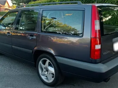 Gebraucht Volvo 850 144 PS (105 kW) 1995 Violet Kombi