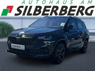 Gebraucht Skoda Karoq SportLine 150 PS (110 kW) 2023 Schwarz SUV