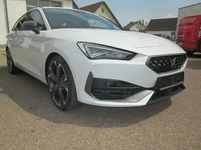 Gebraucht Cupra Leon VZ 300 PS (220 kW) 2024 Weiß Limousine