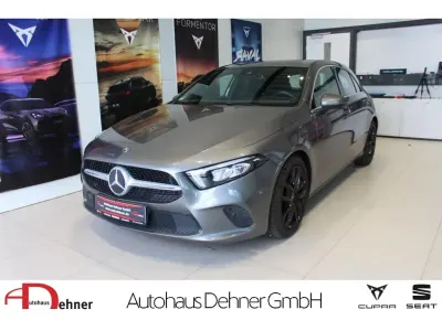 Gebraucht Mercedes A200 Progressive 163 PS (119 kW) 2019 Grau Limousine