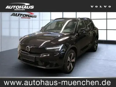Używany Volvo XC40 Core 185 kW (252 KM) 2023 Czarny SUV