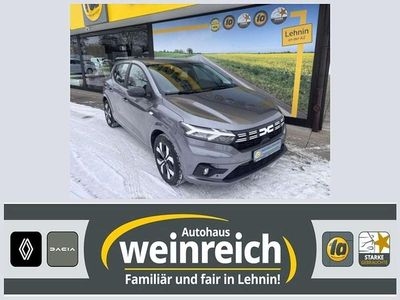 Dolomitengrau Gebraucht 2025 Dacia Sandero Limousine | 19.990 € (Etwas zu teuer)