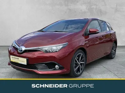 Gebraucht Toyota Auris Hybrid Edition-S 99 PS (72 kW) 2017 Rot Limousine