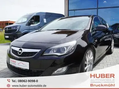 Gebraucht Opel Astra Sport 160 PS (117 kW) 2010 Saphirschwarz Limousine