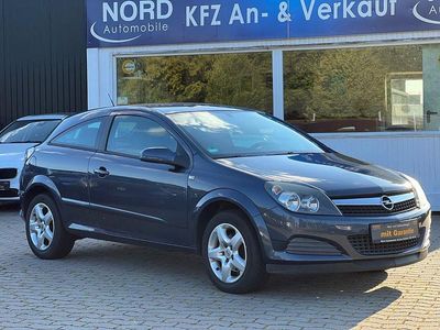 Blau Gebraucht 2009 Opel Astra GTC Edition Coupé | 3.950 € (Etwas zu teuer)