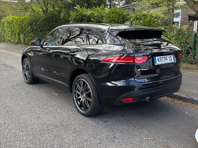 Second-hand Jaguar F-Pace R-Sport 250 CP (183 kW) 2019 Negru SUV