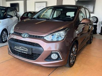 Gebraucht Hyundai i10 Style 87 PS (63 kW) 2016 Braun Kleinwagen