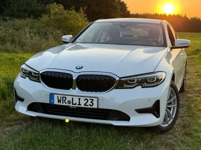 Gebraucht BMW 320 190 PS (139 kW) 2022 Weiß Limousine