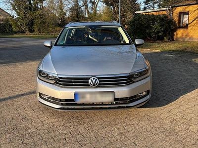 Gebraucht VW Passat 150 PS (110 kW) 2015 Silber Kombi