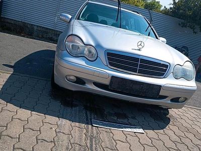 Mercedes C180