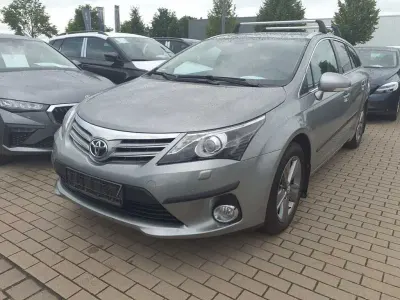 Gebraucht Toyota Avensis Executive 147 PS (108 kW) 2014 Grau Kombi