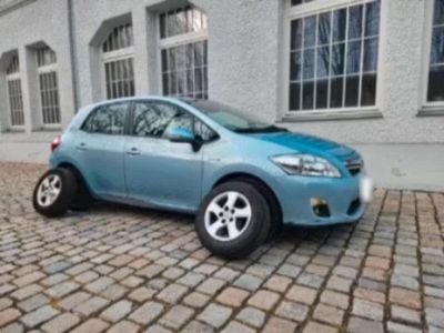 Gebraucht Toyota Auris Hybrid 99 PS (72 kW) 2011 Blau Limousine