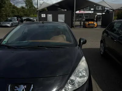 Gebraucht Peugeot 207 CC 150 PS (110 kW) 2008 Schwarz Cabrio