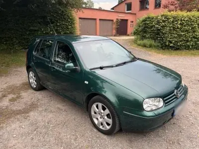 Usata VW Golf IV 75 CV (55 kW) 2003 Verde Utilitaria