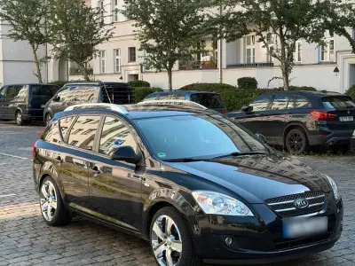 Gebraucht Kia Ceed 2009 Schwarz Kleinwagen