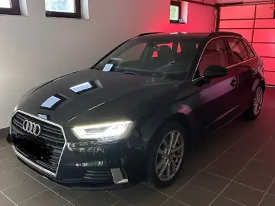 Gebraucht Audi A3 Design 150 PS (110 kW) 2016 Schwarz Limousine