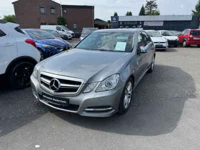 Occasion Mercedes E200 Avantgarde 184 ch (135 kW) 2012 Argent Berline