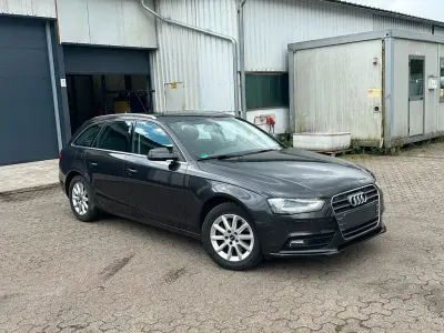 Gebraucht Audi A4 Attraction 143 PS (105 kW) 2012 Grau Kombi