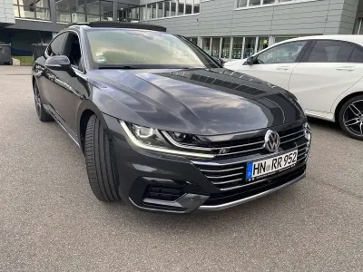 Gebraucht VW Arteon R-line 190 PS (139 kW) 2018 Grau Kleinwagen
