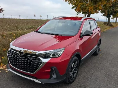 Gebraucht Baic X55 136 PS (100 kW) 2020 Rot SUV