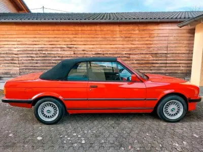 Gebraucht BMW 325 Cabriolet Shadowline 170 PS (125 kW) 1990 Rot Cabrio
