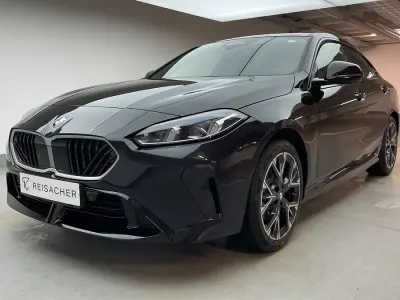 Gebraucht BMW 220 Performance 170 PS (125 kW) 2026 Saphirschwarz metallic Coupé