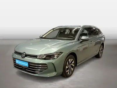 Gebraucht VW Passat Business 150 PS (110 kW) 2025 Maripositgrün Kombi