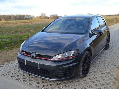 Gebraucht VW Golf VII GTI 230 PS (169 kW) 2016 Schwarz Limousine
