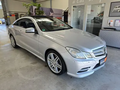 Gebraucht Mercedes E350 AMG line 265 PS (194 kW) 2013 Silber Coupé