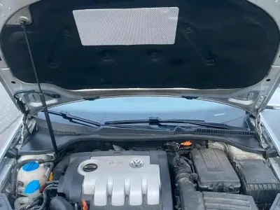 Gebraucht VW Golf V 140 PS (102 kW) 2006 Silber Kleinwagen