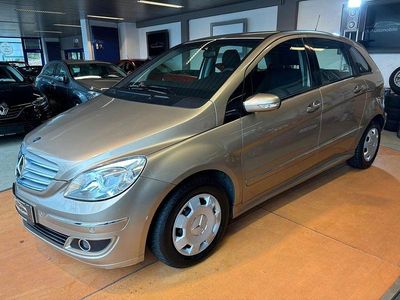 Gebraucht Mercedes B170 116 PS (85 kW) 2008 Gold Van / Kleinbus