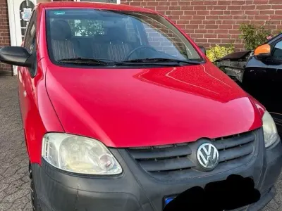 Gebraucht VW Fox 60 PS (44 kW) 2008 Rot Kleinwagen