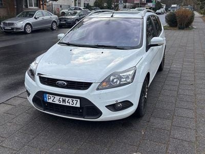 Gebraucht Ford Focus 109 PS (80 kW) 2010 Weiß Limousine